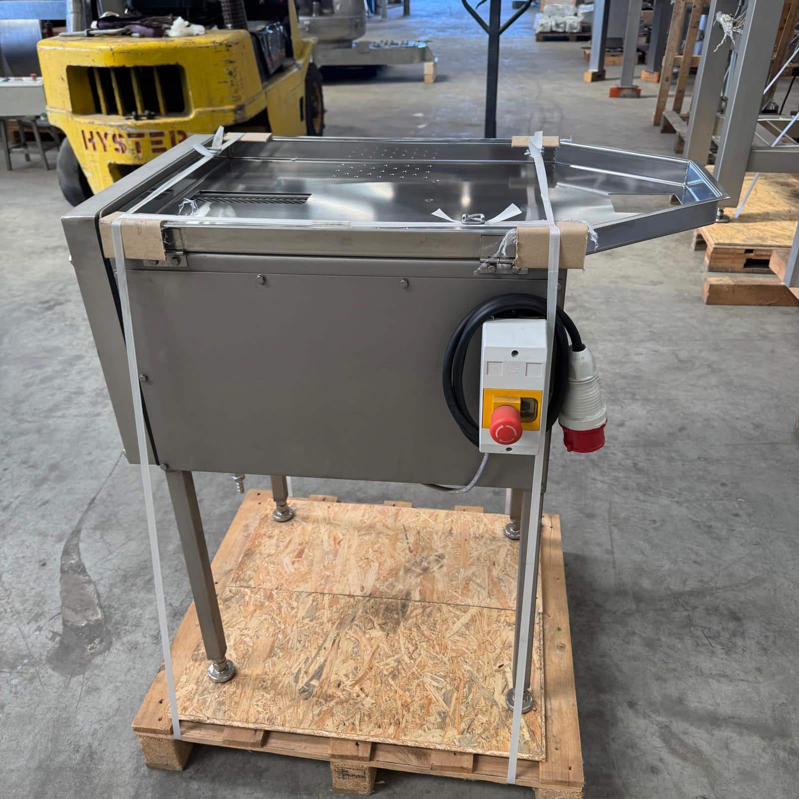Gizzard peeling table, EMF, NEW - Germany